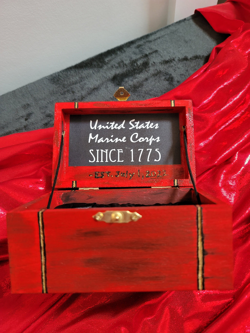 USMC Crucible Coin Keepsake Box | Handcrafted by Veterans | Bootcamp Gift